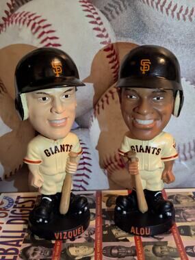 San Francisco Giants Moises Alou & Omar Vizquel Knuckleheads Bobbleheads No Box